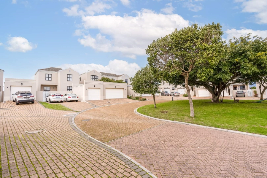 3 Bedroom Property for Sale in Royal Ascot Western Cape